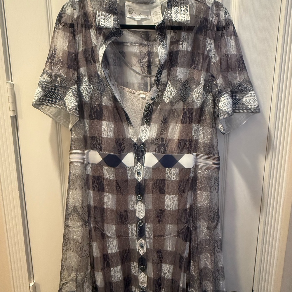 💗💗🎉🎉 Bryon Lars Gingham Lace Midi Dress with Button Detail